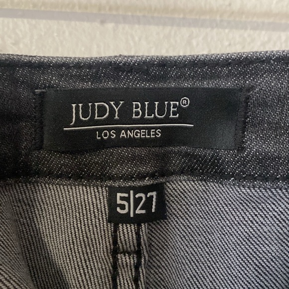 Judy Blue Capri Size 5/27 - Picture 4 of 10